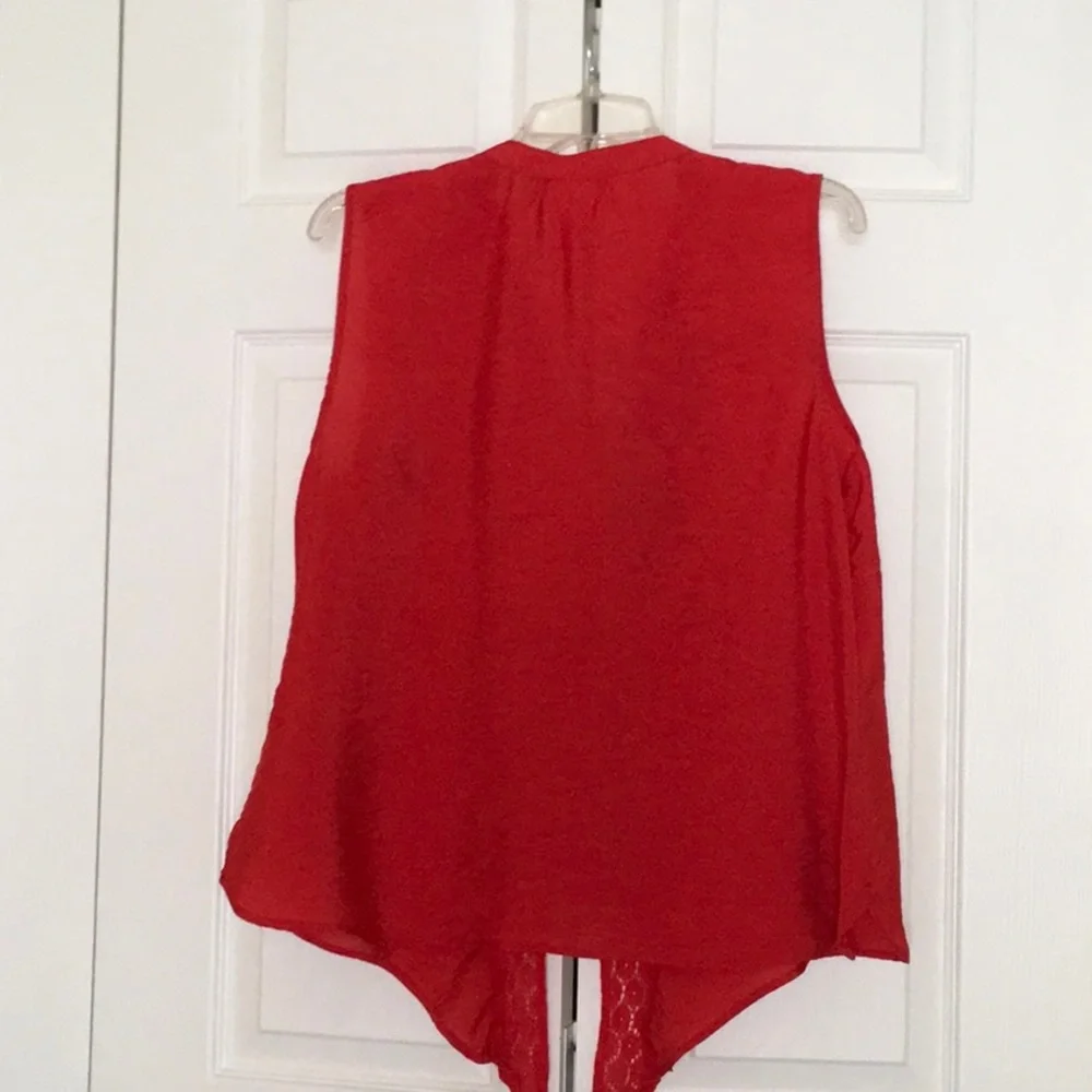 Red blouse - Picture 2 of 3